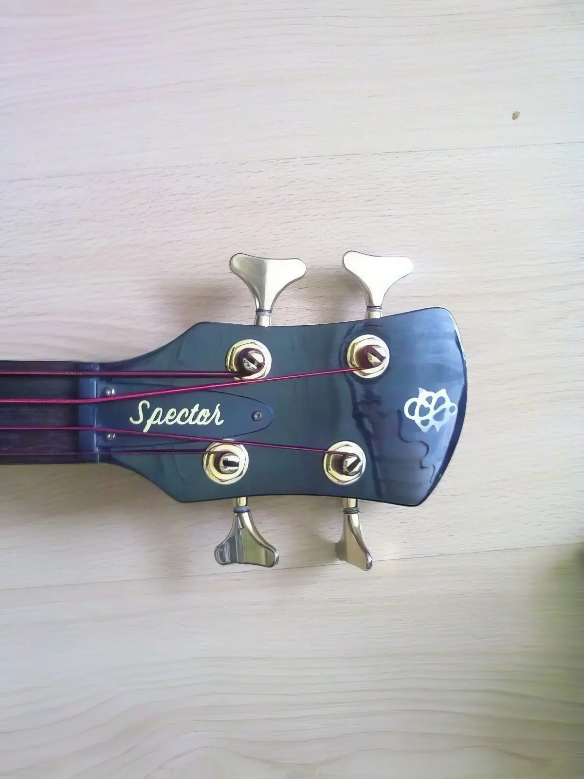 gitara spector legend custom 4 cherry