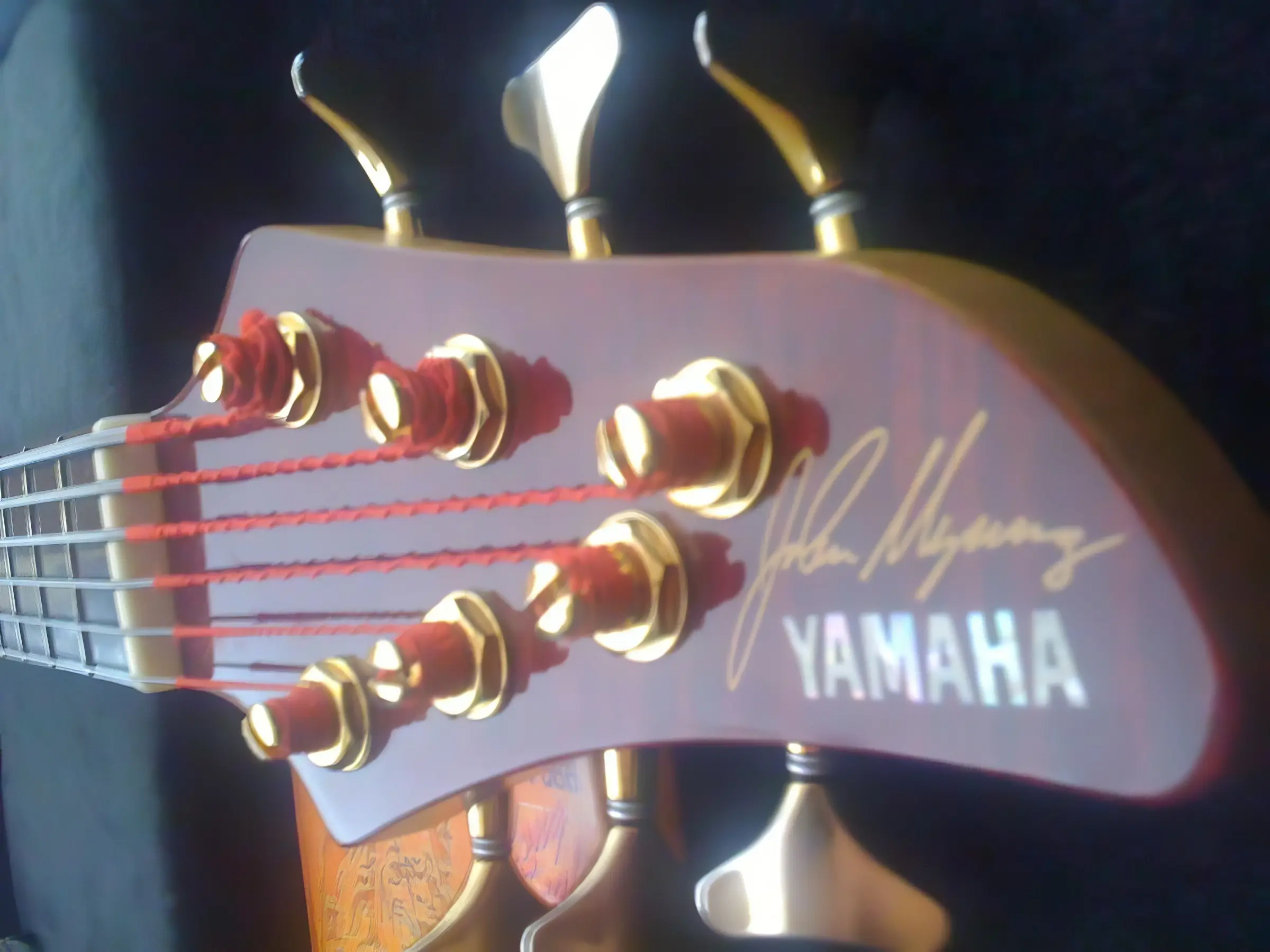 gitara yamaha