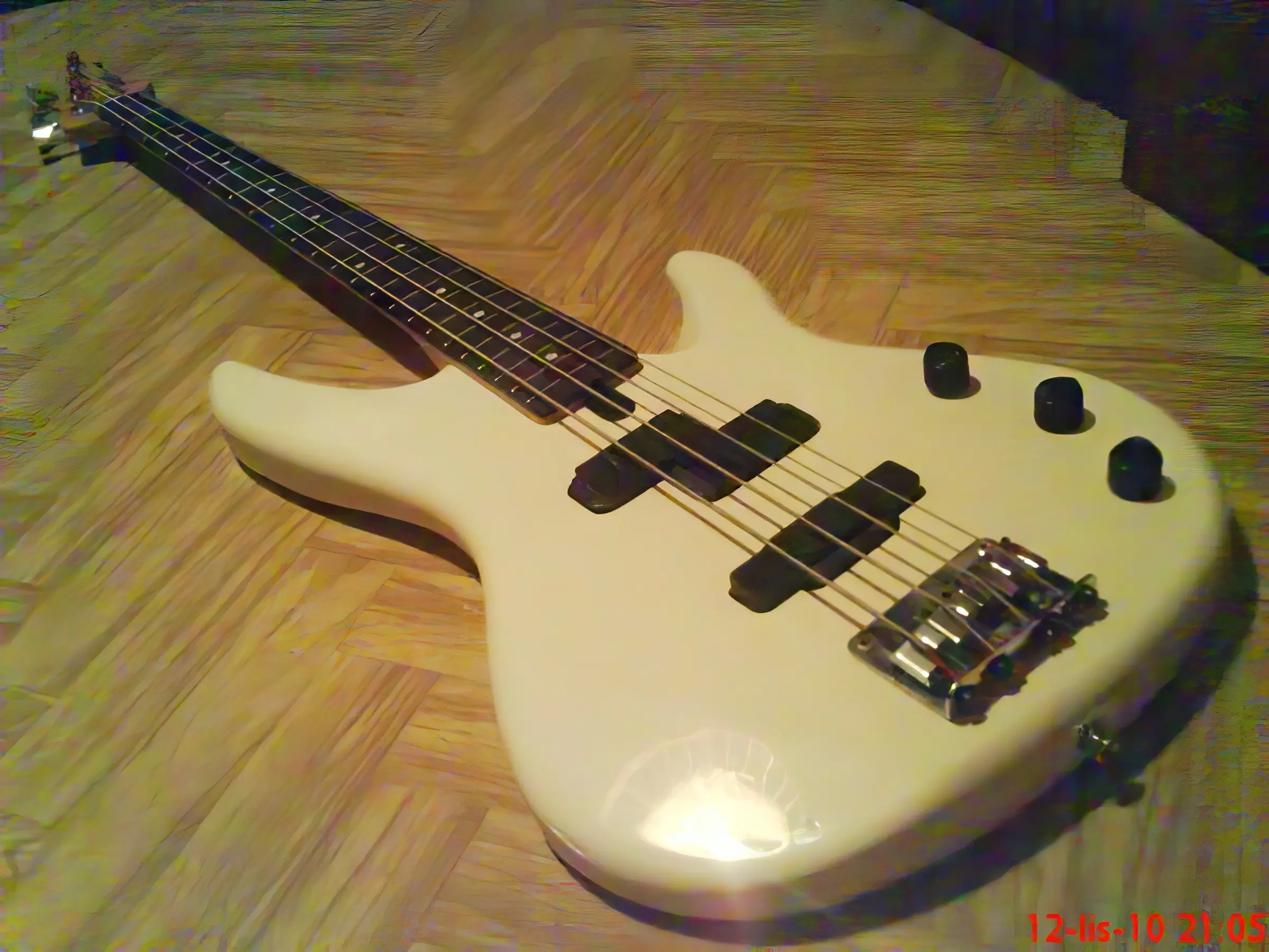 My LoVe;) gitara yamaha rbx 350